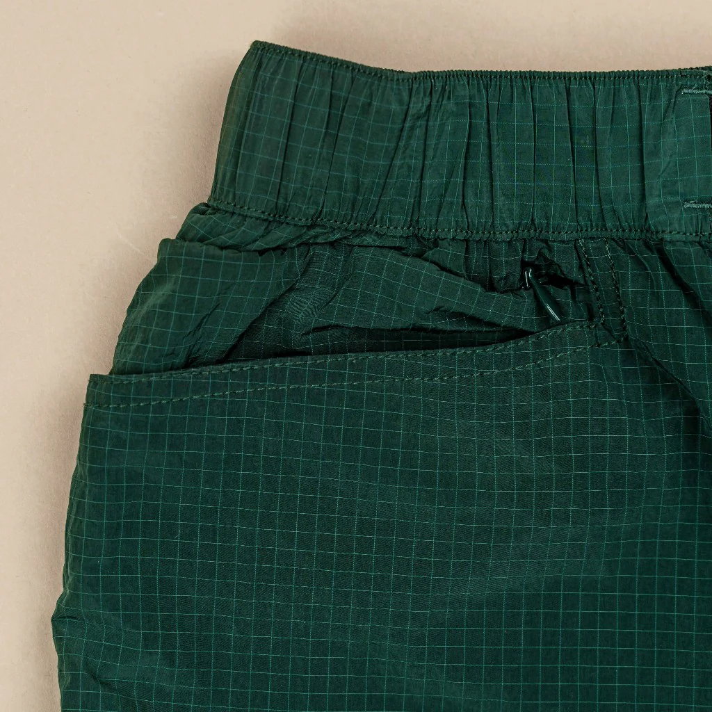 C by camel active Unisex Cargo Shorts - Loose Fit Performance Nylon Green Short Pants 303-SS25C0919 - Image 5