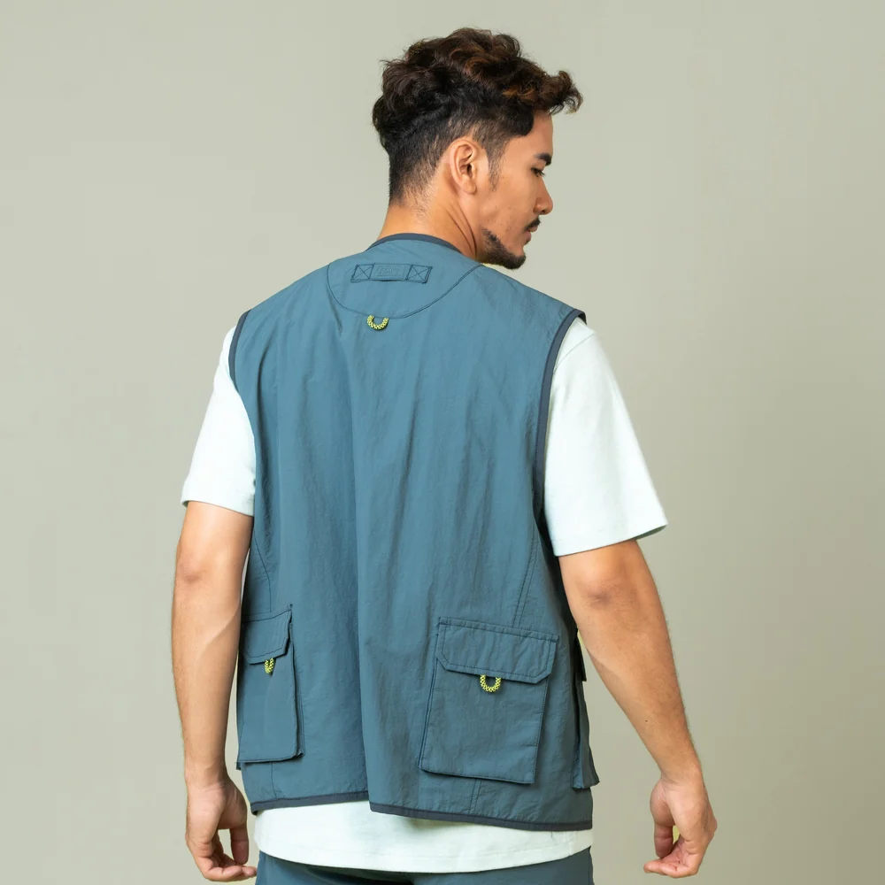 camel active Men Water-Repellent Utility Vest - Regular Fit Performance Nylon Teal Vest 700-SS25H0035 - Image 7