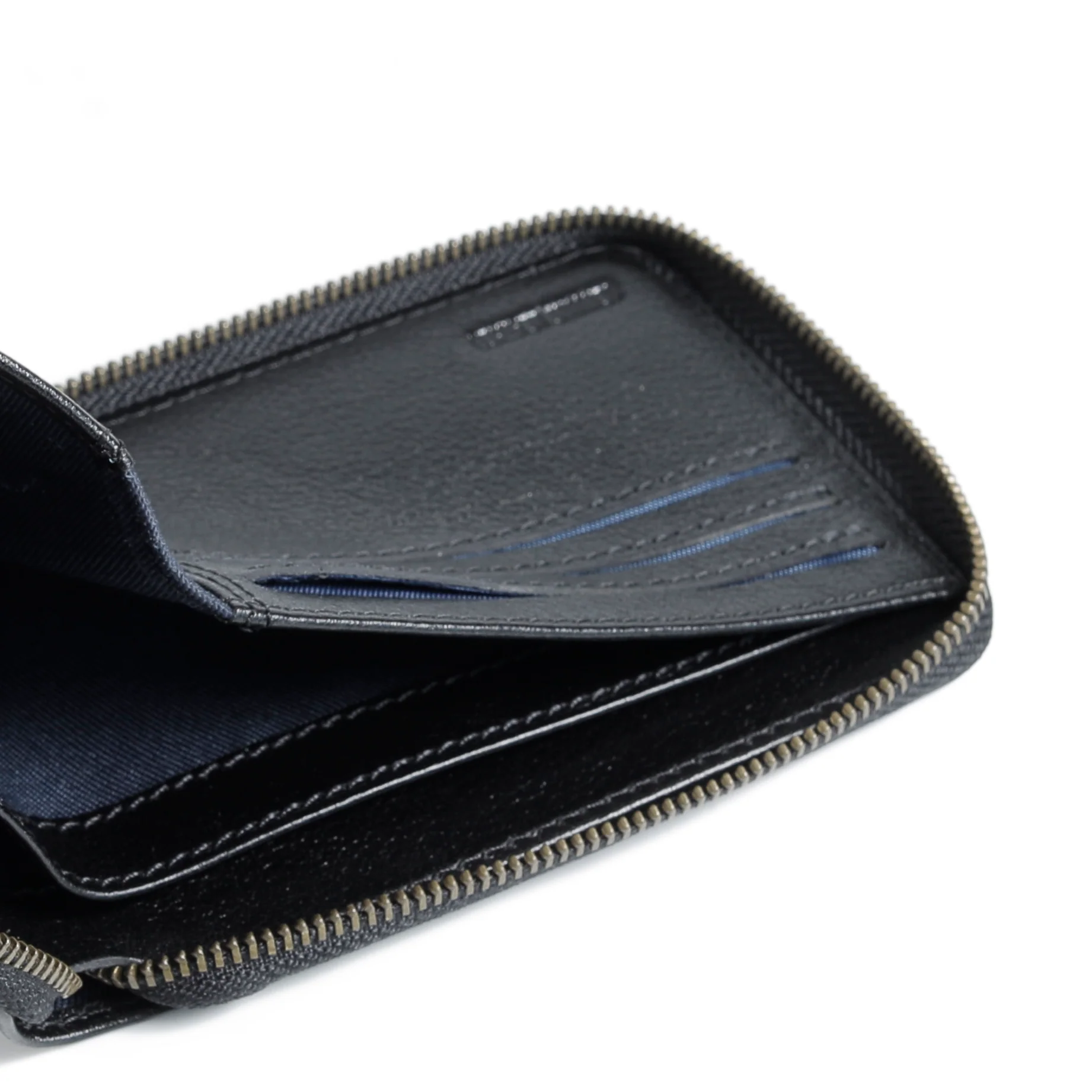 Zip Genuine Leather Bi Fold Wallet 6 Card Compartments Milled Grainy Finished Black ZSW4810WM4#BLK - Image 6